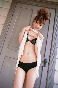 巨爆中文字幕乳爆区